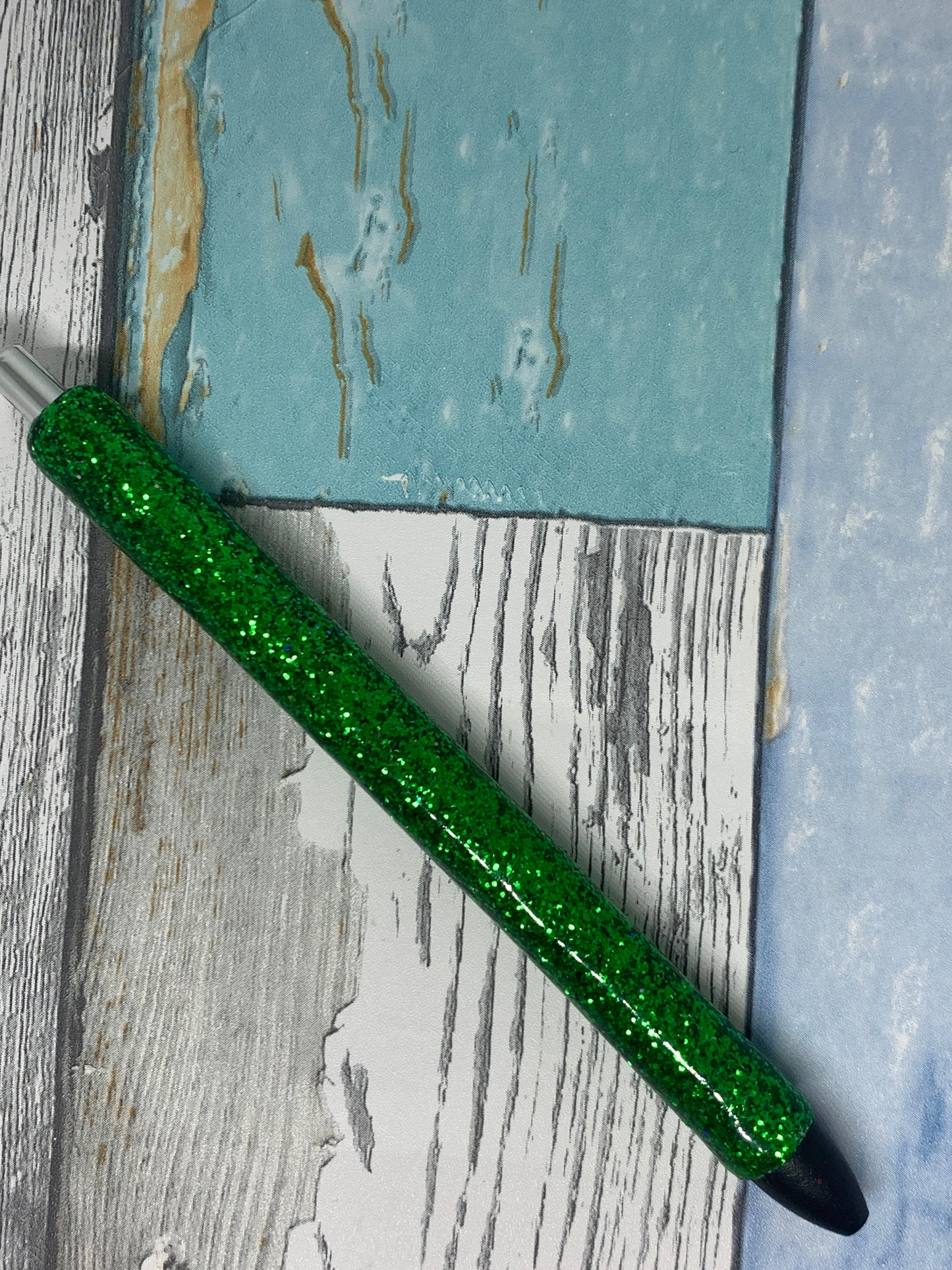 Resin Glitter Pen in Black Ink