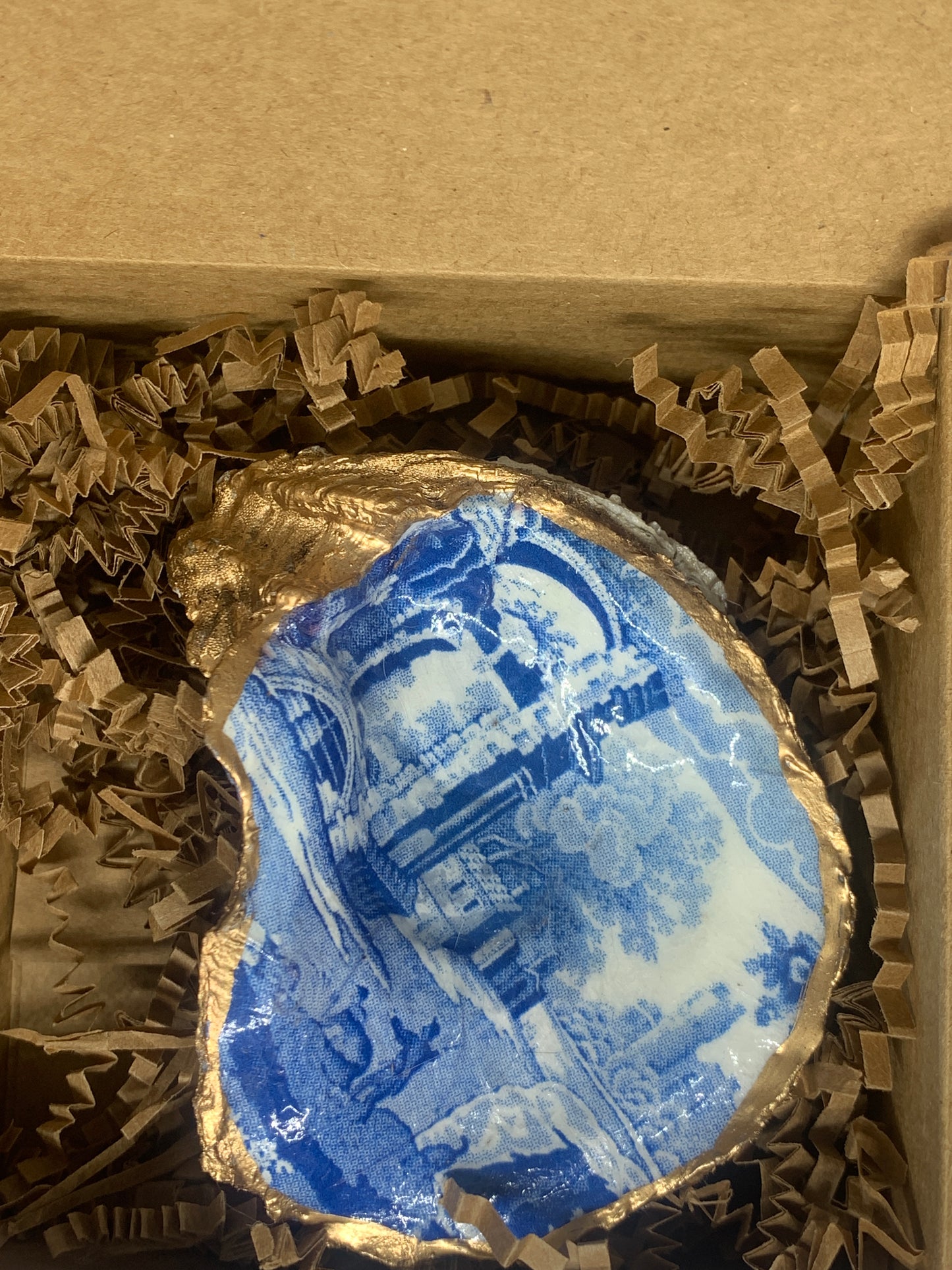 Asian themed blue and white jewelry dish