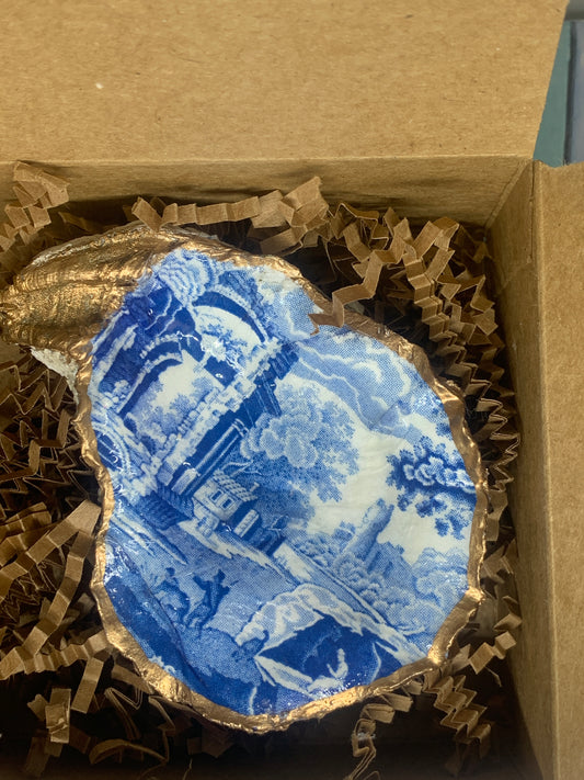 Asian themed blue and white jewelry dish